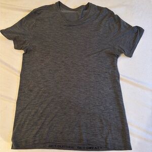 Men’s Lululemon Tshirt Size L or XL